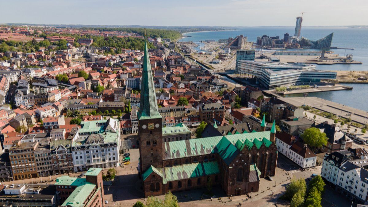 Boligudlejningsejendomme til salg i Aarhus