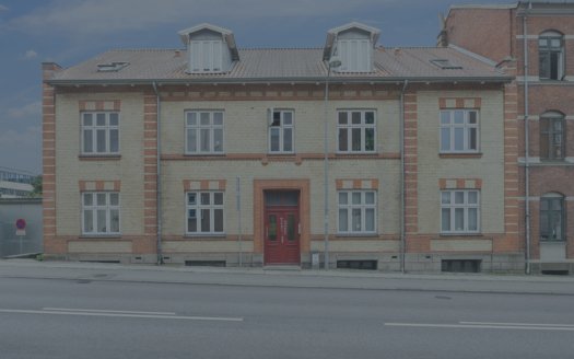 til ejendomme referencer (9)